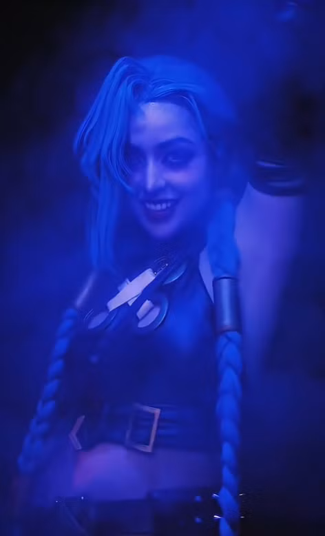 Ngay lập tức, video này đã lên xu hướng, thu hút nhiều sự chú ý. Tuy nhiên chủ yếu là những bình luận tiêu cực.