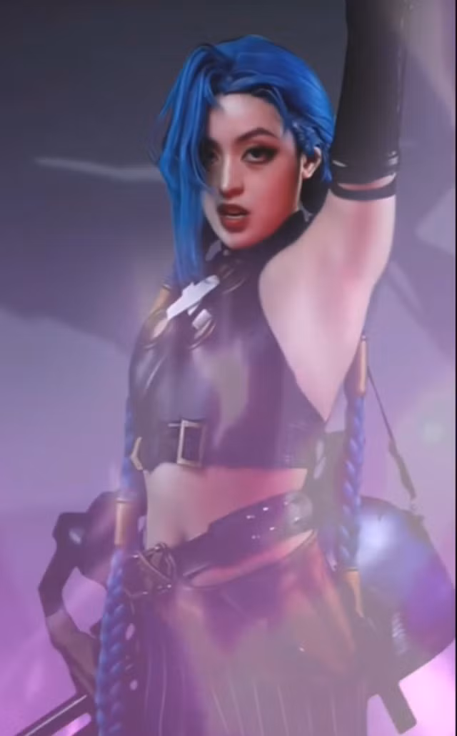 Nhiều người cho rằng, Thanh Tâm không phù hợp với hình tượng tướng nữ này. Bởi lẽ, vị tướng Jinx của Riot vốn là một phản diện, có vẻ ngoài gầy gò, ốm yếu và sở hữu tâm lý bất ổn. Thế nhưng, khi “rơi vào tay” Thanh Tâm, nhân vật Jinx bỗng trở nên khác biệt có phần quá đà, đi ngược lại với quy chuẩn mà Riot đã xây dựng suốt hơn 1 thập kỷ vừa qua.