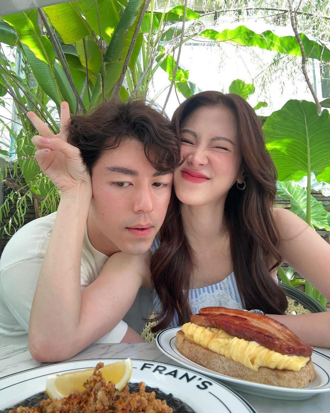 Netizen đều bày tỏ sự ghen tị trước độ ngọt ngào của Baifern Pimchanok cùng bạn trai.