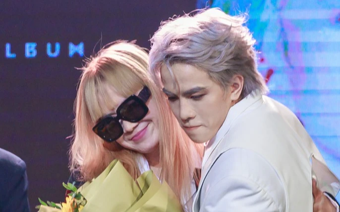 Ngô Đình Nam trước đây nổi lên trên Tiktok với những clip cover các bài hát nổi tiếng