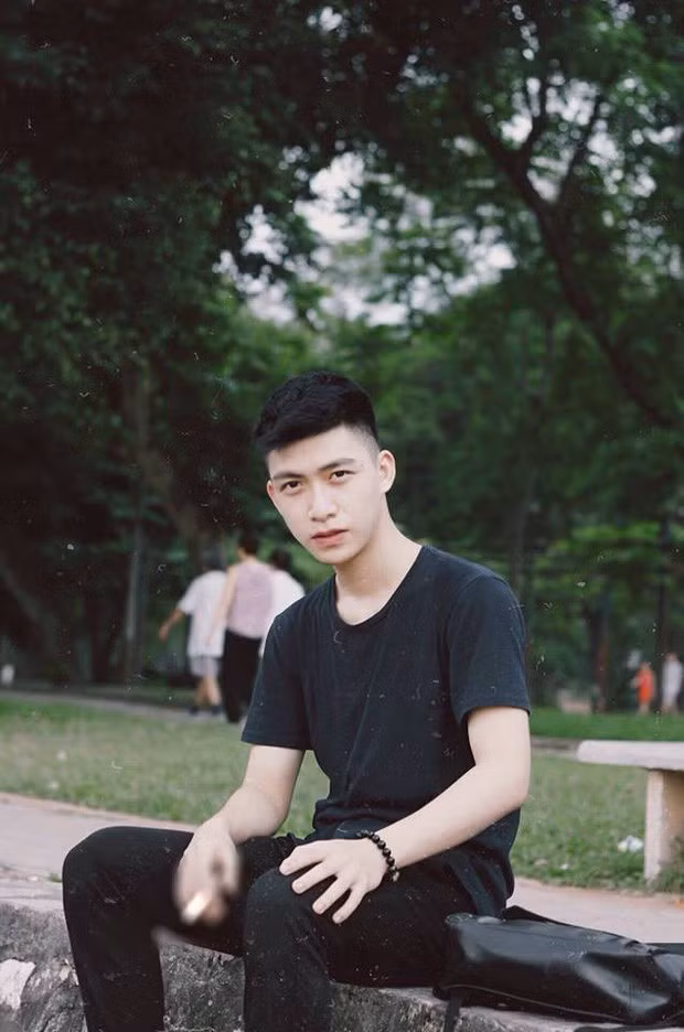 "Tên cướp to con nên chắc tranh chấp lâu thêm một chút cũng lo phết đấy. Chẳng cần gì nhiều chỉ cần thấy mình có ích, làm được việc tốt là vui lắm rồi" - Đức Huy nói thêm.