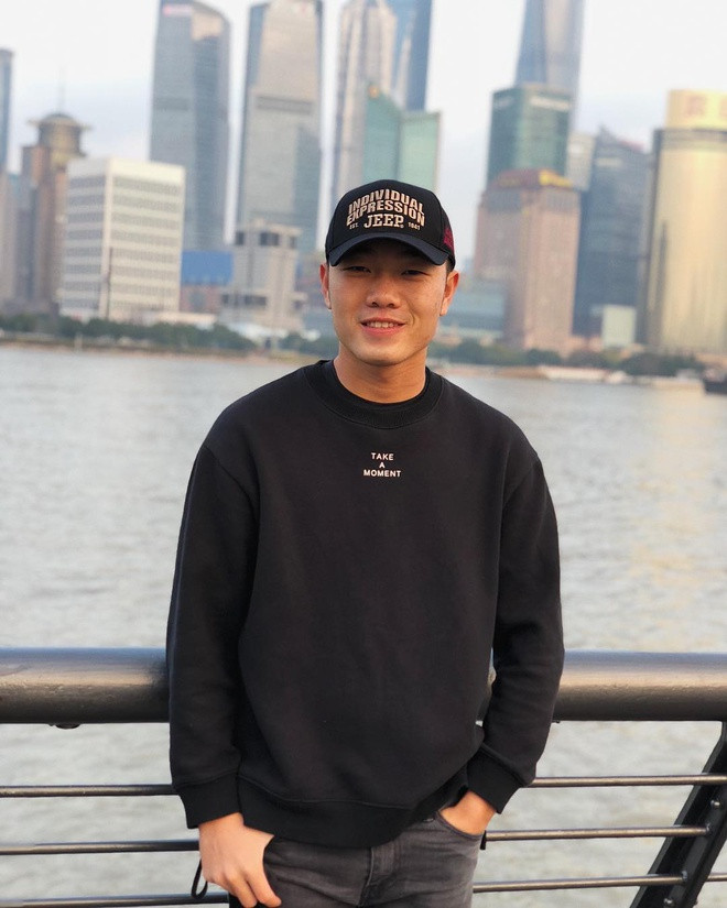 Chiếc mũ đã đồng hành cùng Trường Híp từ khi vẫn còn chơi cho CLB HAGL và cùng anh đi du đấu tại nhiều nơi như Thái Lan, Trung Quốc, Hàn Quốc,....