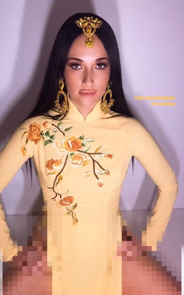 Nữ ca sĩ này đã tự phát hành ba album trước khi xuất hiện tại mùa thứ năm của chương trình tìm kiếm tài năng của USA Network Nashville Star vào năm 2007, và xếp hạng thứ bảy.