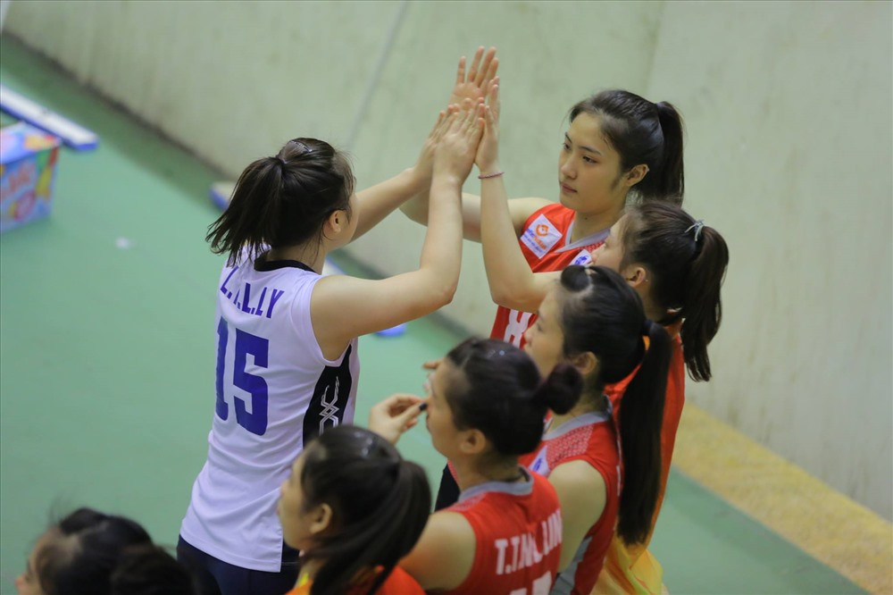 Hotgirl bong chuyen Tran Viet Huong he lo cau hoi khong muon nhan trong ngay Tet-Hinh-3