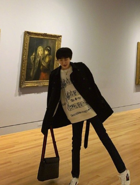 Một số người cho rằng đây là hậu quả của việc lạm dụng phẫu thuật thẩm mỹ. Trong khi đó, số khác nghi ngờ Lưu Tử Thần cố tình chỉnh sửa ảnh để gây chú ý, tạo tranh cãi khi trở lại.