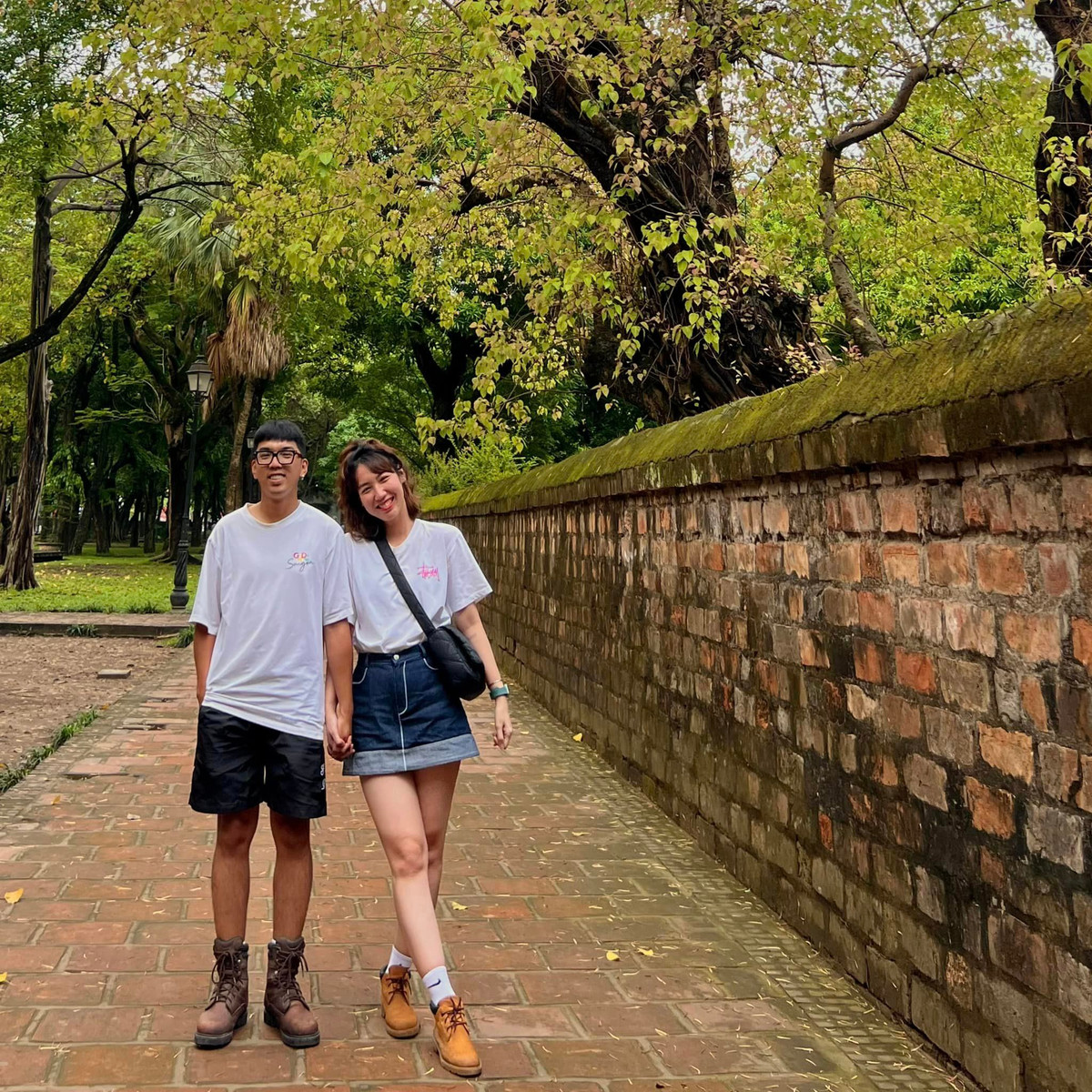 Cặp đôi chia sẻ: "7 ngày đi xuyên Việt - 17 tỉnh thành phố -2000km và muôn vàn kỉ niệm với người mình thương".