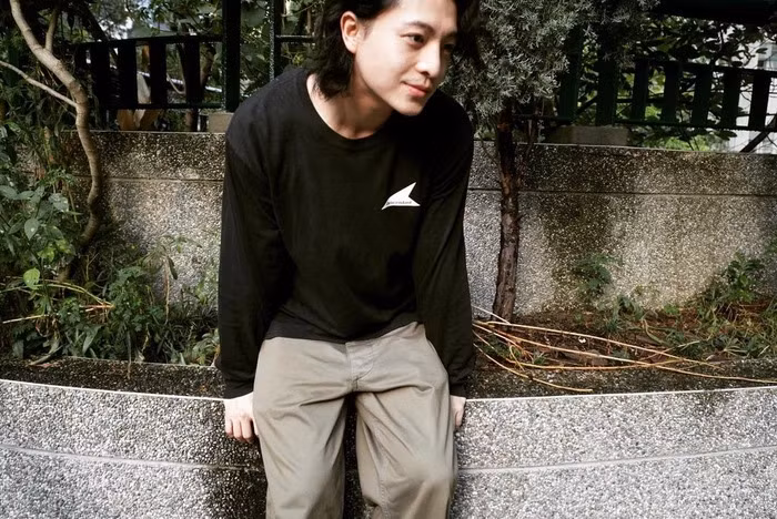 Hiện tại, hình ảnh của Harry Lu đã có nhiều sự thay đổi, những vẻ đẹp trai mang phong cách thư sinh ngọt ngào đã bớt đi, nhường lại cho vẻ phong trần, trưởng thành hơn rất nhiều.