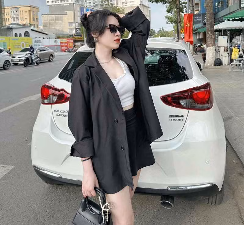 Tuy nhiên, bản thân Trâm Anh vẫn thích nhất style thời trang quyến rũ, nữ tính.