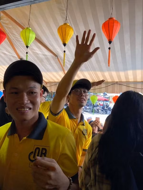 Anh chàng tiền đạo Công Phượng hiện tại đang rất bận rộn từ chuyện đám cưới rồi đến việc mở rộng kinh doanh.