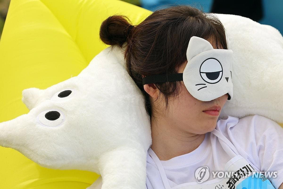 Cuộc thi "ngủ ngon" được tổ chức nhằm giúp những công dân mệt mỏi vì công việc hay học tập có thể nghỉ ngơi, dù chỉ trong chốc lát.