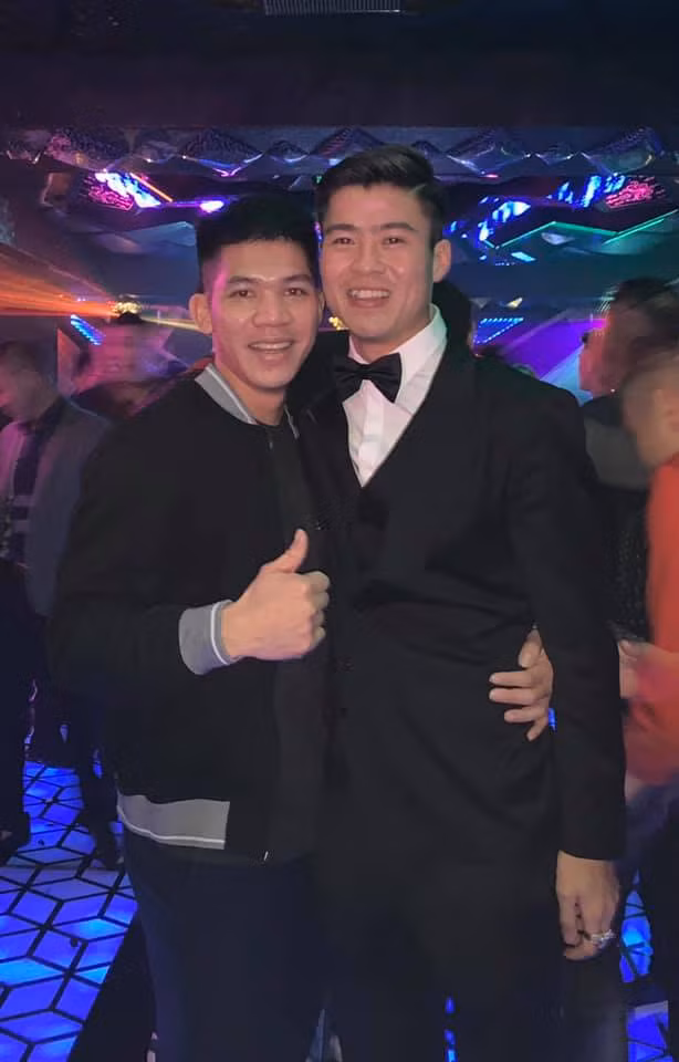 Đêm ngày 9/2, sau khi lễ cưới kết thúc, Duy Mạnh đã có buổi liên hoan tăng 2 cùng với bạn bè tại một quán hát. Được biết, bữa tiệc này vừa để mừng hạnh phúc Duy Mạnh và cũng là sinh nhật của cầu thủ Văn Đại. Trên mạng xã hội, nhiều người gửi lời chúc tới cả hai cầu thủ thuộc CLB Hà Nội.