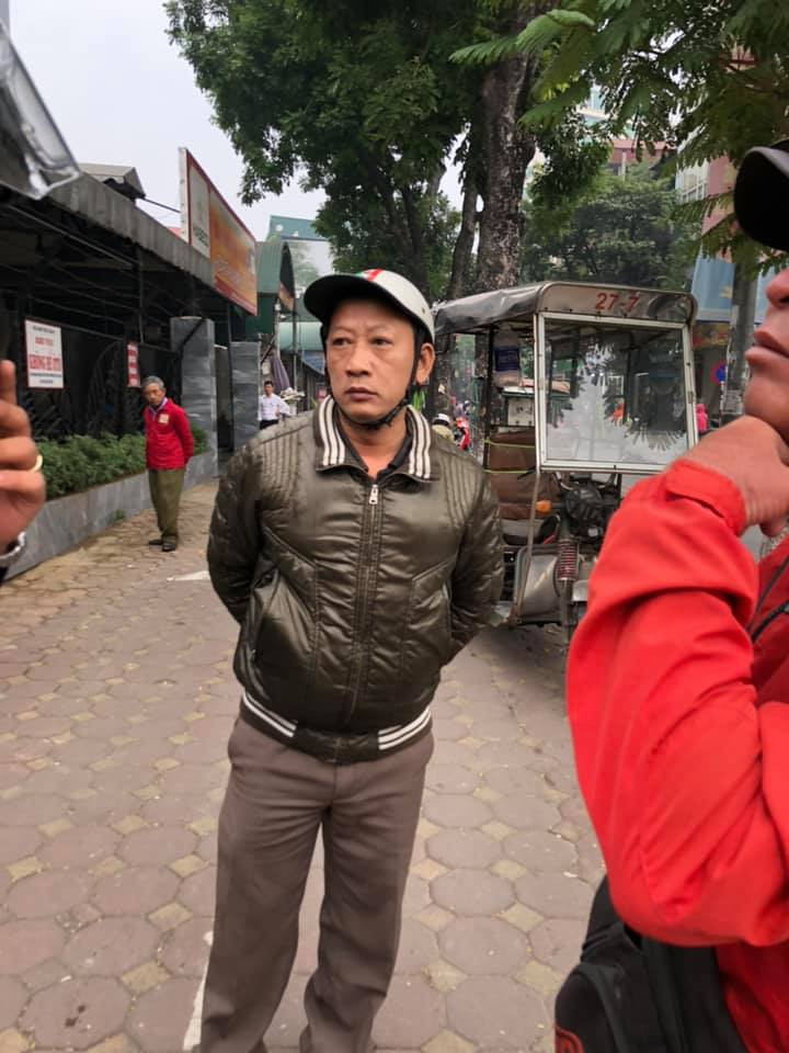 Cuộc sống khó khăn nên ông Lâm ra ngã tư Liễu Giai - Đội Cấn, phường Cống Vị để hành nghề xe ôm. Tuy nhiên đến ngày thứ 2 thì bị Phạm Ngọc Lân (SN 1974, trú phường Liễu Giai) ra chửi bới, đánh đập dã man với lý do "tranh giành địa bàn".