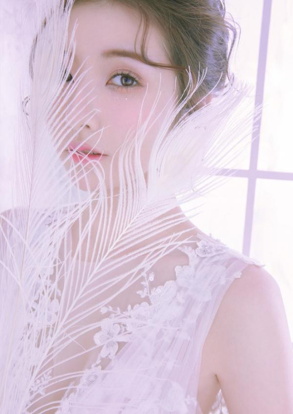 Sau khi chia tay, Đậu Đắc Nhi vẫn giữ được độ hot nhất định trên MXH và thỉnh thoảng xuất hiện trong một số show truyền hình.