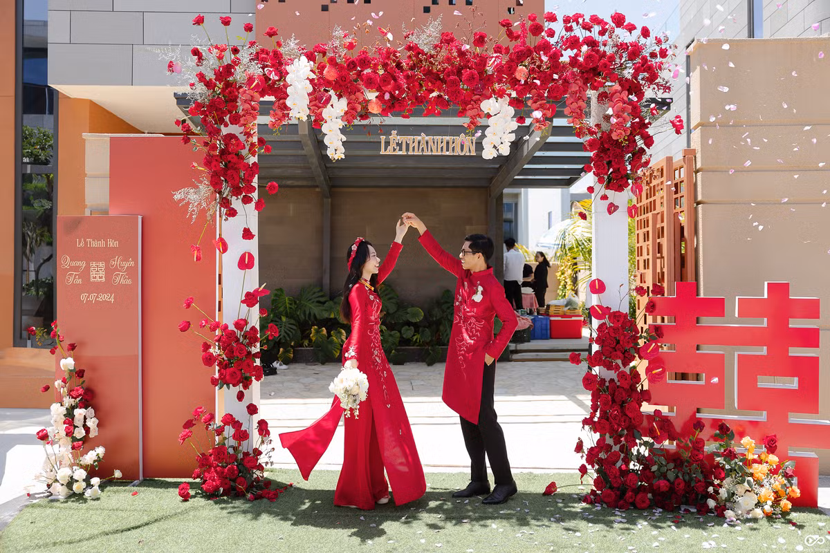 Cặp đôi đã có 7 năm yêu nhau trước khi về chung nhà.