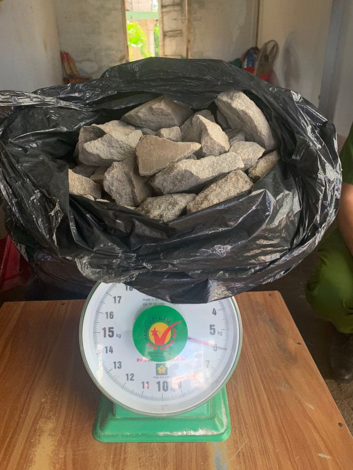 Phat hien doi tuong van chuyen mua ban so luong lon thuoc no