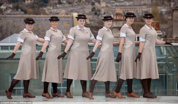 Các nữ sinh của trường cấp 3 James Gillespie, Scotland diện bộ đồng phục rất độc đáo, được lấy ý tưởng từ trang phục kilt truyền thống của quốc gia này.