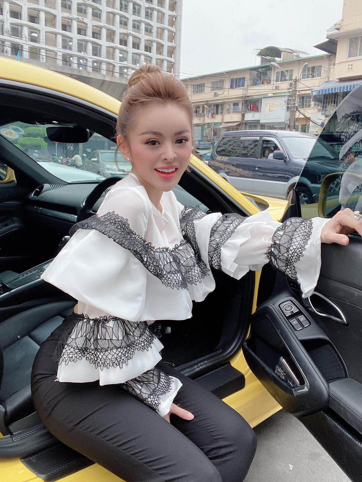 Hiện tại, Trang Nemo đang là chủ một thương hiệu thời trang tại TP HCM. Gu thời trang của cô nàng cũng được nhiều người khen ngợi và yêu thích.