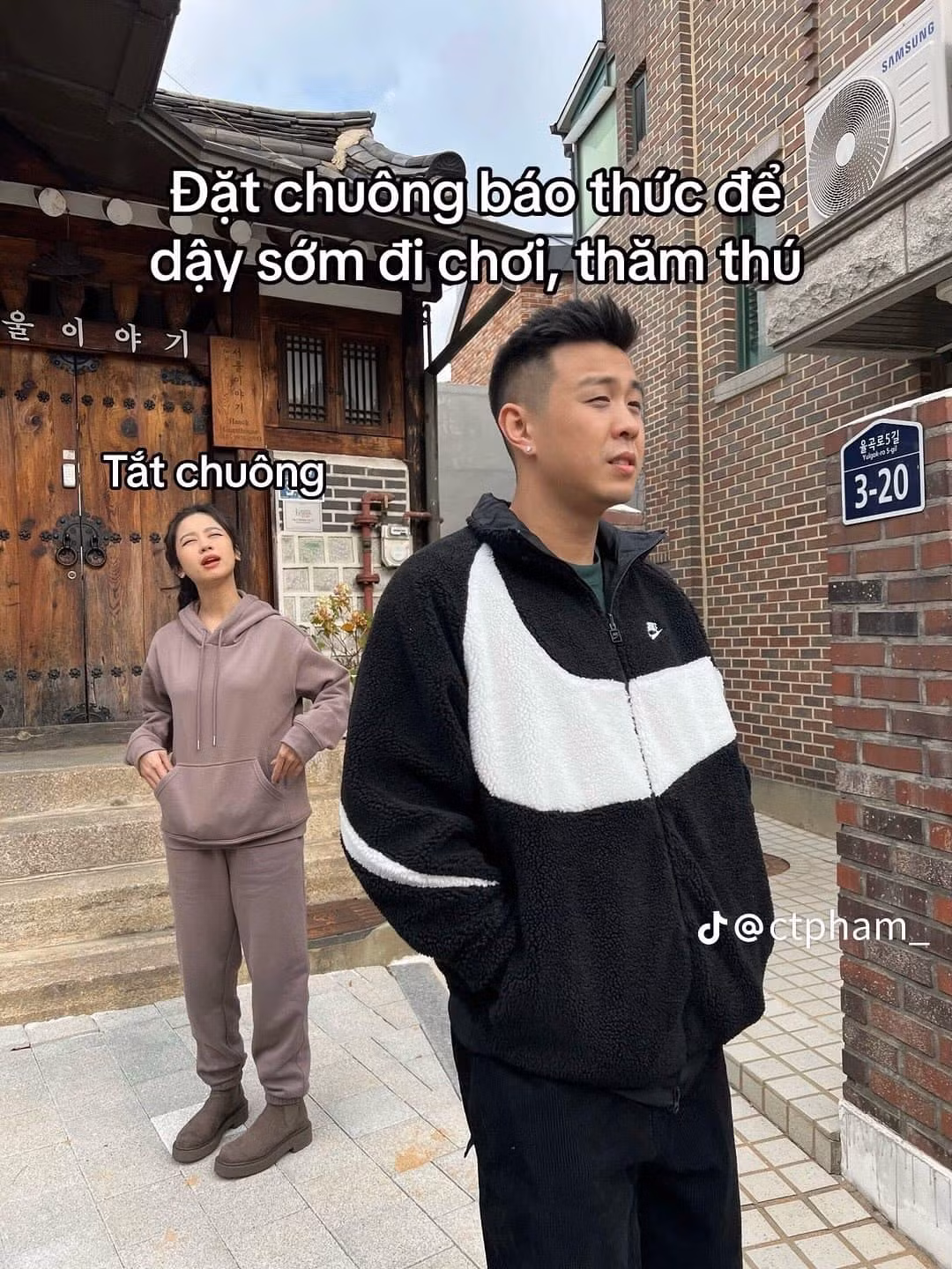 1 người ưa ngủ nướng, 1 người muốn dậy sớm.