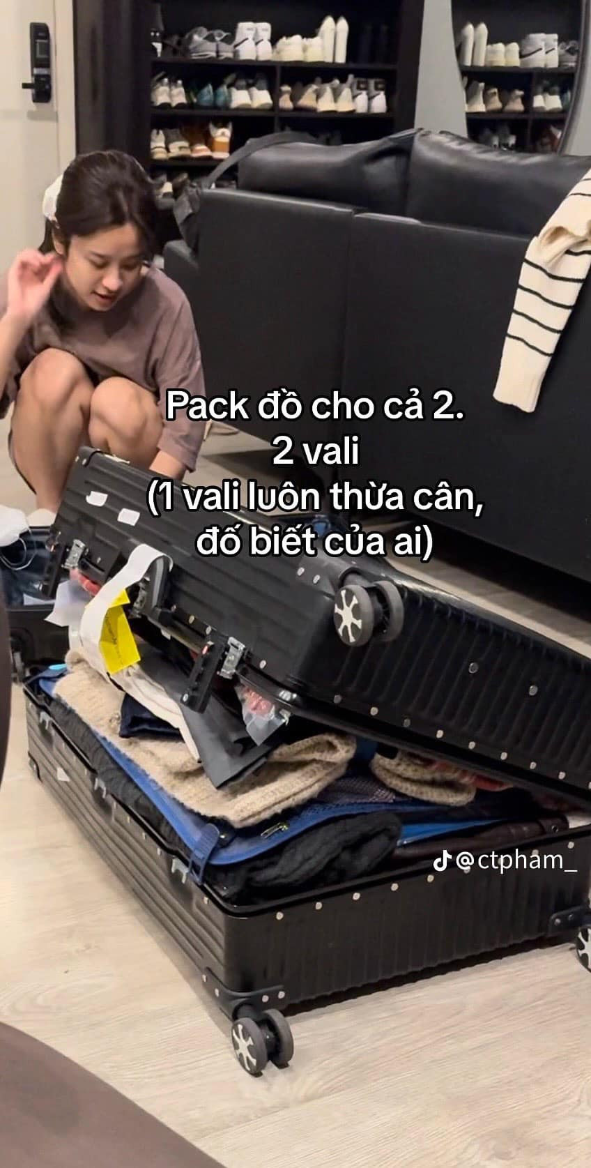 Mới đây, cả 2 đã đăng tải những hình ảnh chuẩn bị cho chuyến du lịch khiến cộng đồng mạng không khỏi cười bò.