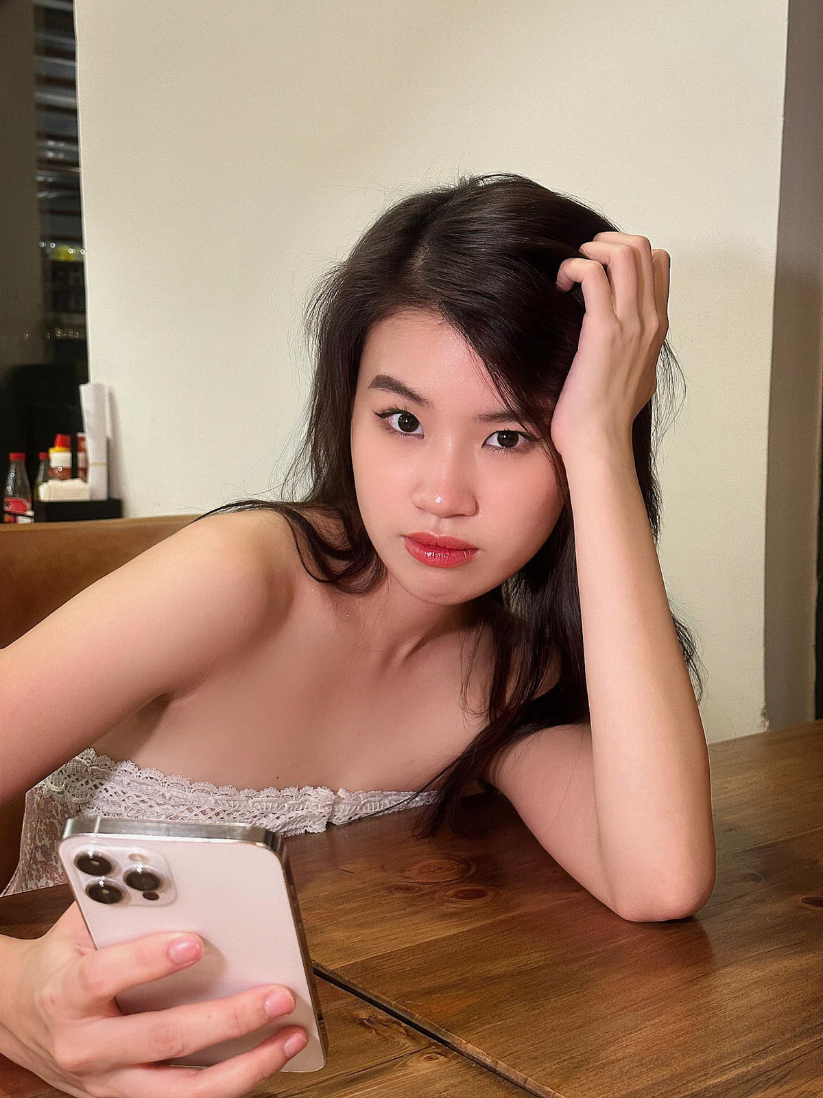 Âm nhạc của cô được giới chuyên môn đánh giá cao, cũng như được nhiều người hâm mộ yêu mến.