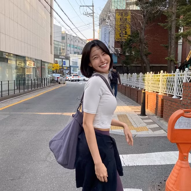 Không chỉ có vẻ ngoài thu hút hơn, Mi-jeong còn tự tin và tìm thấy nhiều niềm vui hơn trong cuộc sống nhờ bộ môn pilates nói riêng và thể thao nói chung. "Tôi không thể thoát khỏi sự quyến rũ của thể thao. Tôi cũng muốn truyền cảm hứng, sự yêu thích này đến mọi người. Và đó chính là lý do tôi quyết định trở thành một HLV thể hình", cô nói.