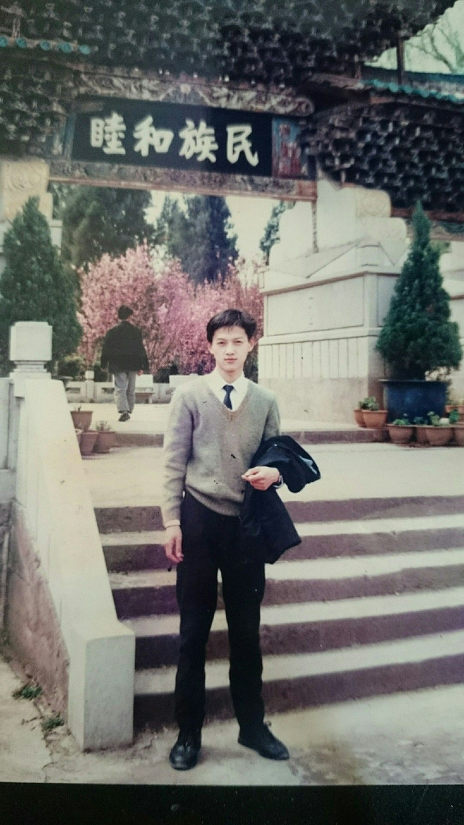 Ăn mặc bảnh bao cùng ngoại hình xuất sắc khiến bất kỳ cô gái nào cũng đổ gục.