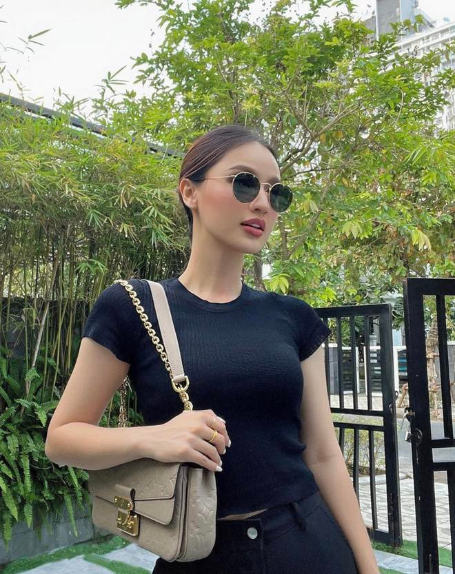 Mai Tây tên thật là Nguyễn Tuý Xuân Mai, sinh năm 2000, đến từ Cần Thơ.