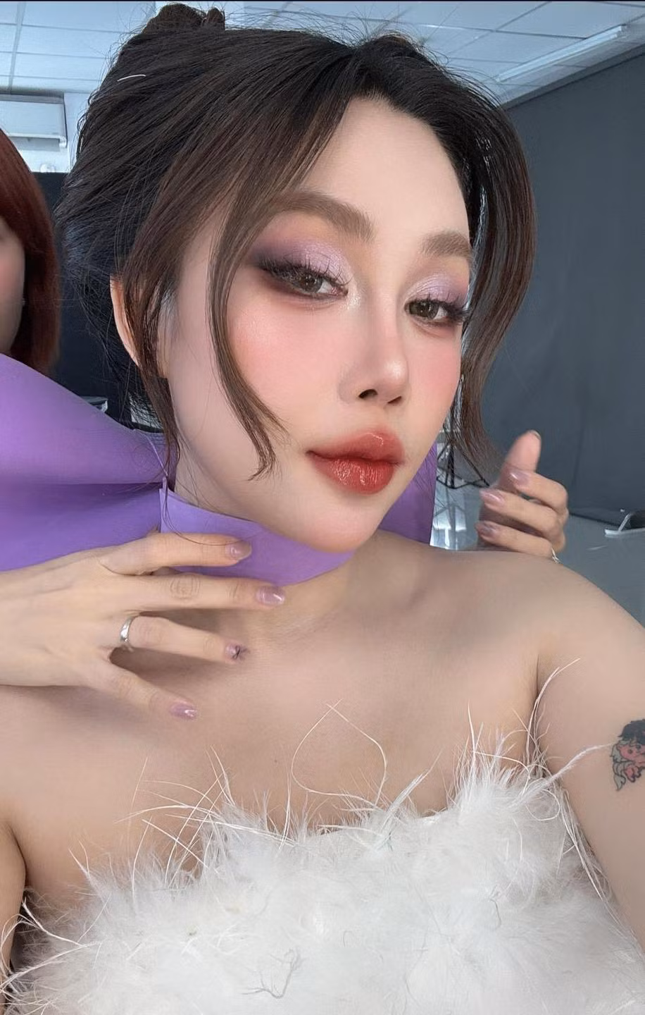 Mới đây, nữ nhà văn Gào cũng đã đăng tải những hình ảnh biến hình với trend này.