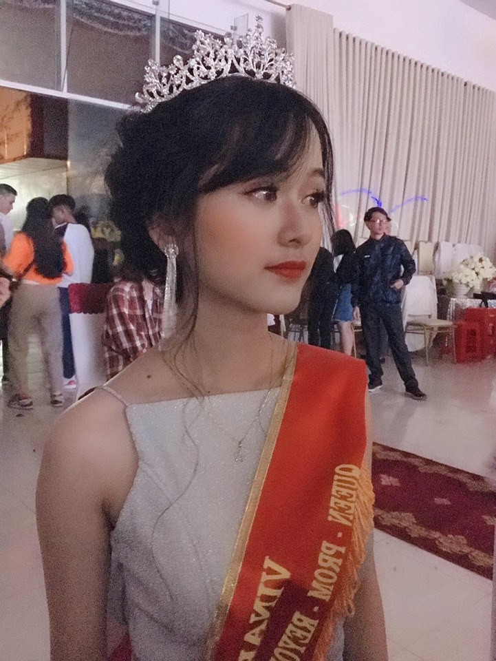 Mỹ Linh cũng rất tích cực tham gia các hoạt động mà nhà trường tổ chức.