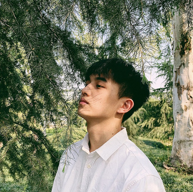 Hiện tại những hình ảnh của Triệu Vy đang thu hút sự chú ý từ CĐM và thu về nhiều lời khen ngợi của cư dân mạng, đặc biệt là các fan nữ.