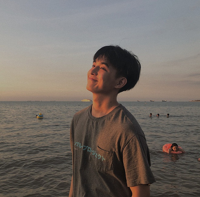 Những bức ảnh của Triệu Vỹ luôn nhận được những lời khen ngợi "có cánh" từ các fan nữ.