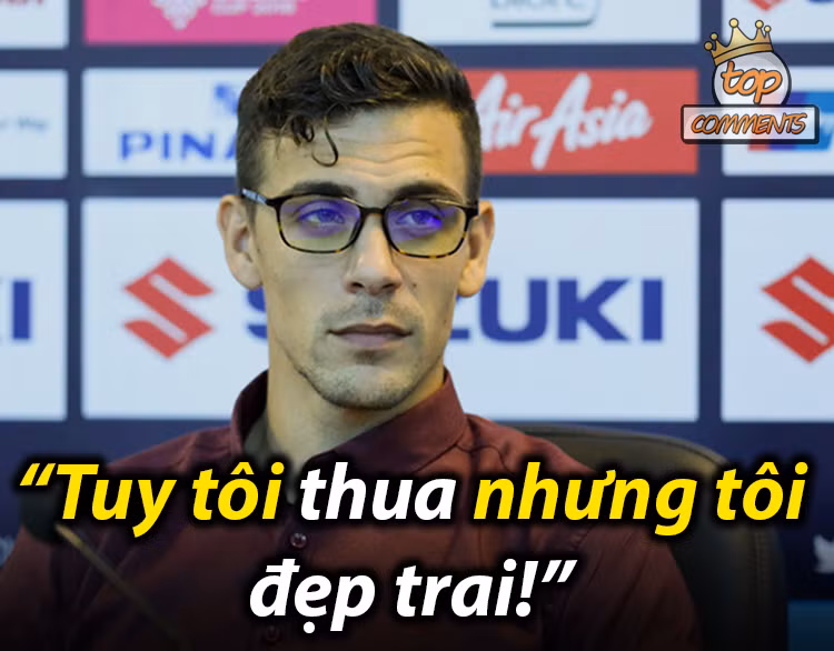 Dù thua nhưng HLV của U22 Campuchia vẫn vô cùng đẹp trai, đó là điều không thể phủ nhận. Thế nhưng, đẹp cỡ nào cũng không thể mài ra được chiếc vé vào vòng chung kết.