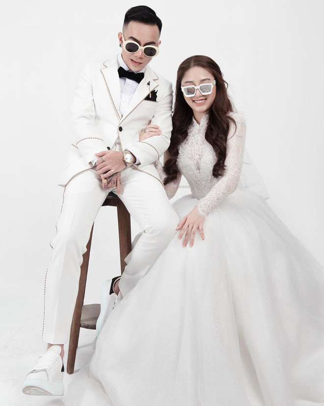 "Hai năm im lặng chịu đựng vì không thích nhắc đến những gì không vui. Thế nhưng giờ mình đã có gia đình, ai động đến gia đình mình thì mình sẽ chơi đến cùng, vậy thôi" - Nữ streamer gay gắt chia sẻ trên trang cá nhân.