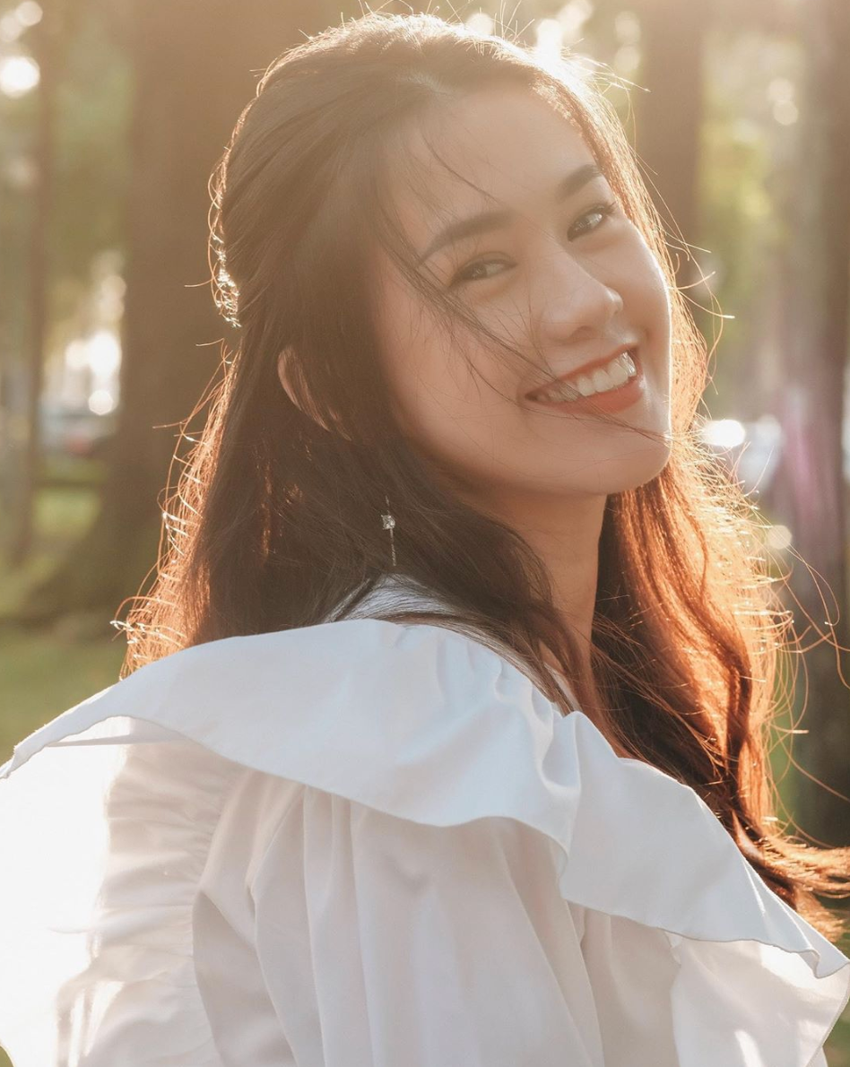 "Từ trước đến giờ, Thảo chưa yêu ai giàu hơn mình" - Ngọc Thảo cho biết sau khi chia tay thiếu gia. Hiện tại, cô nàng vẫn đang độc thân.