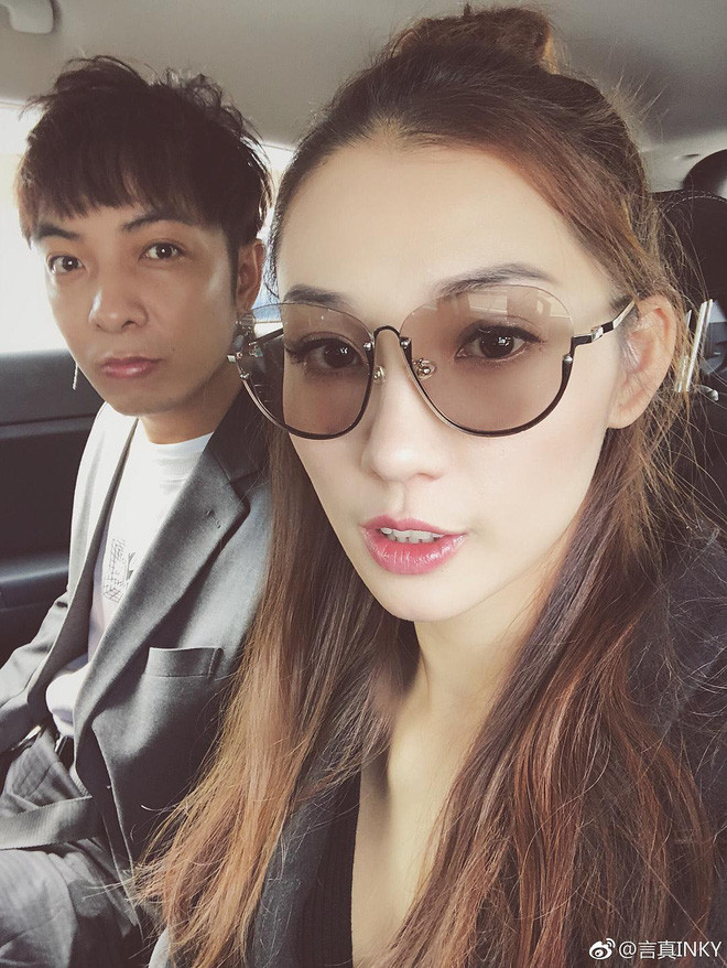 Kiến Bằng và Ngôn Chân gây ấn tượng với phong cách nhí nhố, đáng yêu trong mỗi clip Tik Tok được đăng tải.