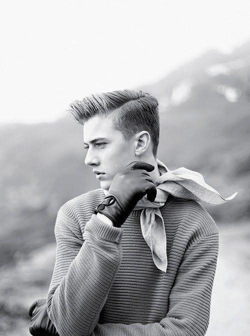 Sinh ra và lớn lên ở Los Angeles, Lucky hiện là người mẫu cho một công ty người mẫu khá lớn ở Mỹ, Next Models.