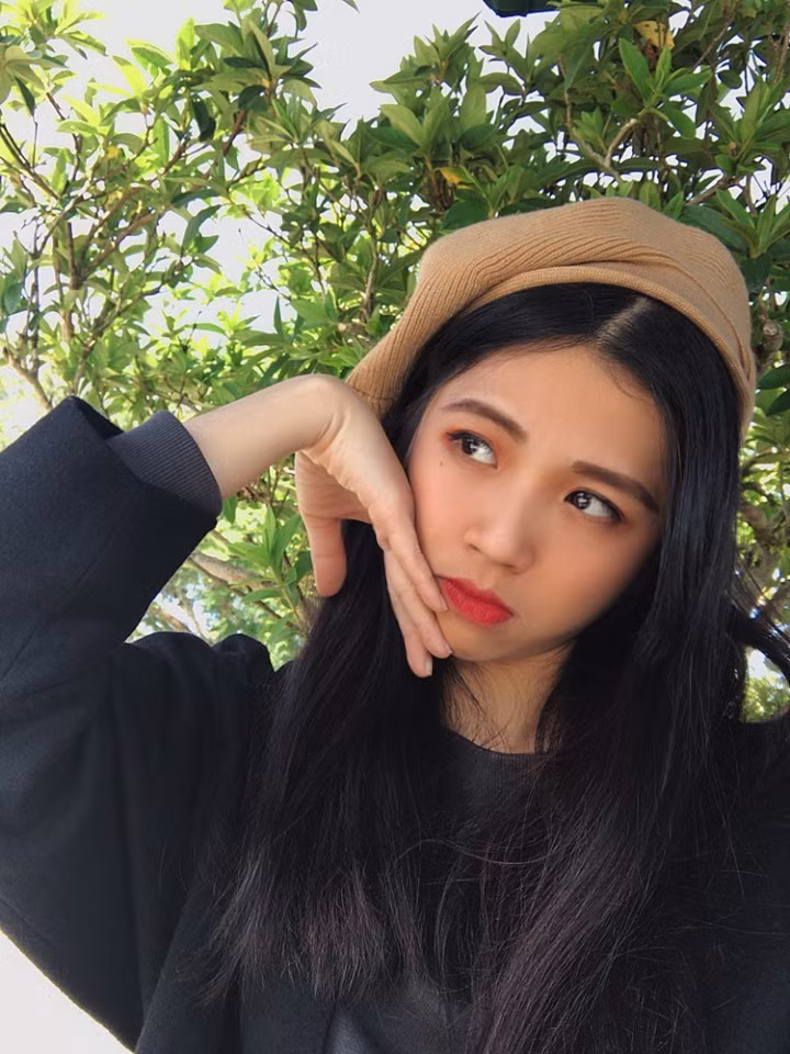 Ngoài học giỏi, Phạm Tường Lan Thy còn biết chơi nhiều nhạc cụ như piano, organ, guitar, violon, saxophone, trumpet…Trong đó piano và organ là hai loại nhạc cụ cô có thể chơi thành tạo nhất.