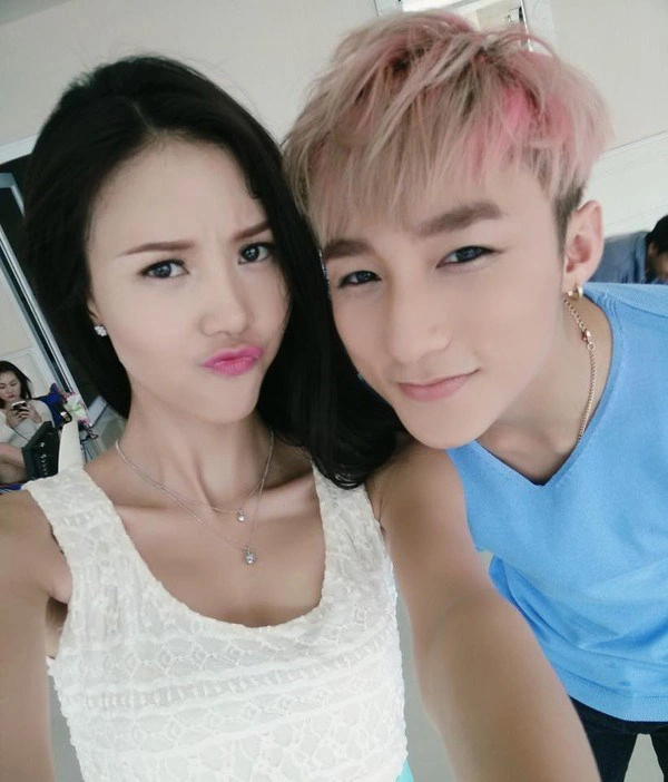 Cô nàng thực sự gây chú ý và tạo được tiếng vang khi trở thành nữ chính trong MV đình đám “Chắc ai đó sẽ về” của Sơn Tùng M-TP. Sau MV cô nàng được nhắc đến với danh xưng “người yêu” Sơn Tùng M-TP.