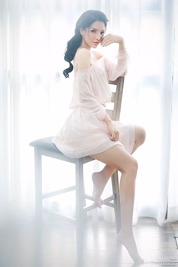 Chia sẻ của chị Hạnh trở thành nguồn cảm hứng, động lực cho nhiều người đang nung nấu ước mơ sở hữu một nhan sắc bắt mắt hơn. Tuy nhiên, nhiều người cũng nêu ý kiến rằng lúc mới làm thì có đẹp thật, nhưng khoảng 20, 30 năm nữa sẽ xuống sắc rất nhanh và liên tục phải chi tiền để "trùng tu" nhan sắc.