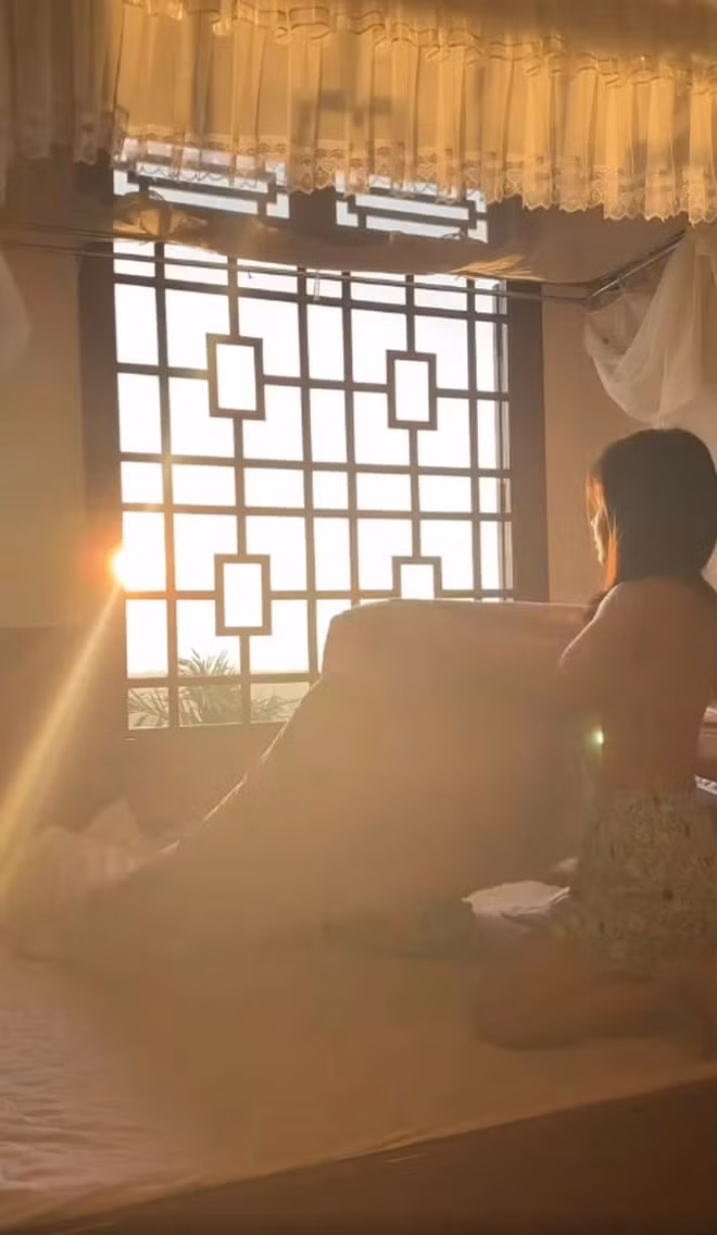 Thế nhưng mới đây, kênh bị nền tảng Tiktok thẳng tay khóa bởi nguyên nhân 1 clip mà đội ngũ kiểm duyệt cho rằng đó là video khỏa thân.