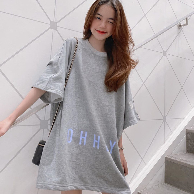 Lê Gia Linh (nickname Meo Xinh, sinh năm 2006, trường Liên cấp Việt - Úc Hà Nội) cũng là cái tên nổi đình đám khi sở hữu lượng follow và subscribe khá khủng trên MXH.