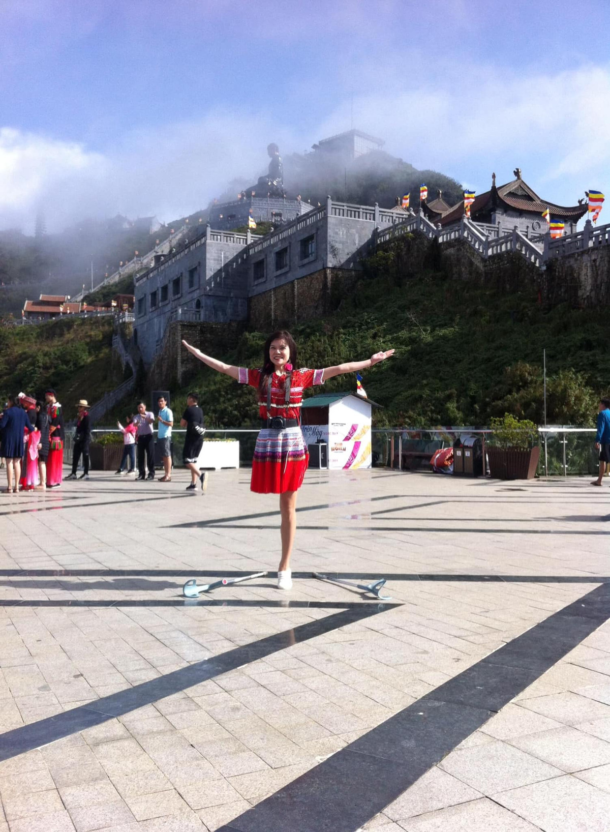 Mặc dù việc mất 1 chân khiến cô nàng gặp nhiều rắc rối trong cuộc sống nhưng Băng chưa bao giờ ngừng yêu đời. Từ khi tỉnh dậy sau tai nạn, ý nghĩ tự tử hay tiêu cực chưa từng xuất hiện trong đầu cô.