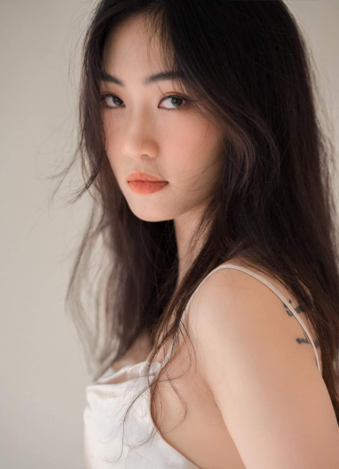 Cô nàng cao 1m78, thân hình chuẩn chỉnh không thua kem một người mẫu nào.