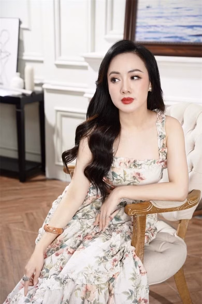 Bà mẹ một con luôn biết cách giữ gìn sắc vóc, ăn uống và tập luyện thể thao đều đặn mỗi ngày.