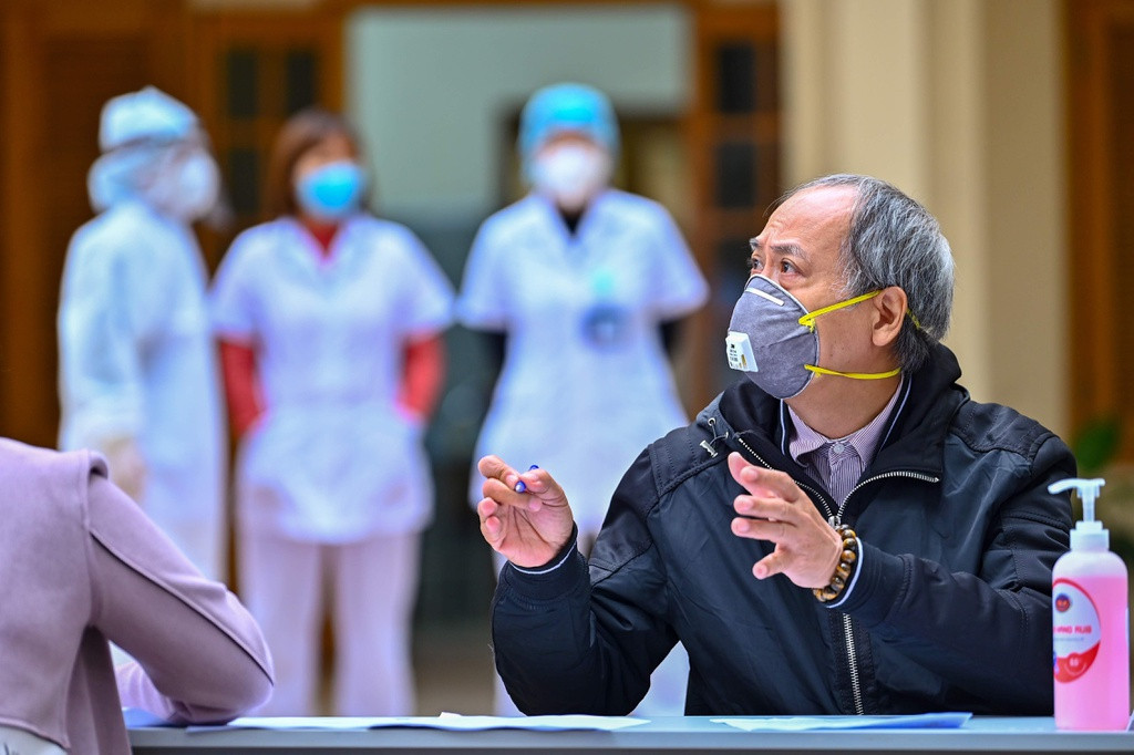 Ha Noi ra soat toan bo viec mua sam thiet bi y te-Hinh-2