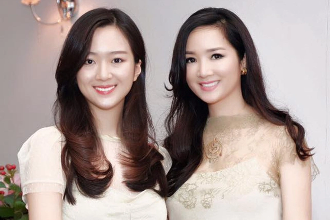 Sau nhiều thành công trong sự nghiệp, Giáng My khiến khán giả không khỏi bất ngờ khi quyết định làm mẹ đơn thân khi vừa tròn 24 tuổi. Bây giờ cô con gái của nàng hậu đã trưởng thành, kế thừa những nét đẹp từ nhan sắc của mẹ.