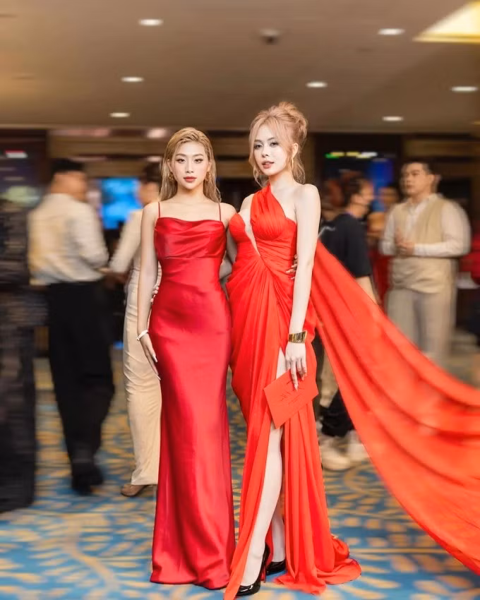 Cả 2 thường xuất hiện chung tại các sự kiện cũng như đi du lịch cùng nhau.