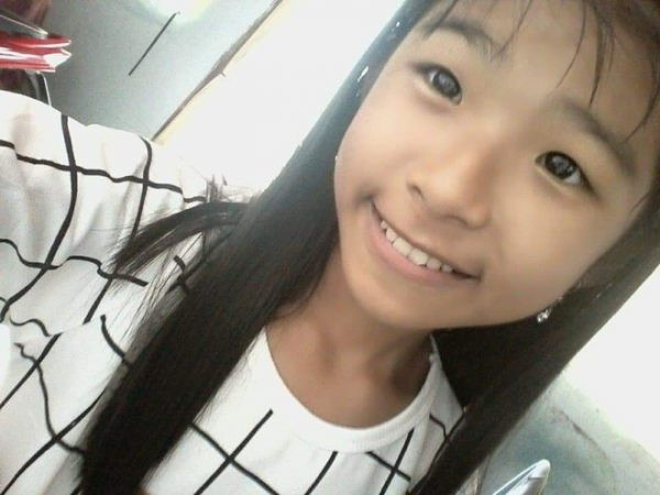 Phan Thị Thu Thảo (SN 2003, quê ở Cần Thơ) từng bị chê bai là gầy nhom, đen nhẻm, bị đánh giá là "con vịt xấu khí" khiến tuổi thơ của cô bạn trôi qua một cách buồn bã thế nhưng giờ đây, sau màn dậy thì thành công, ai cũng phải trầm trồ trước nhan sắc của cô bạn.