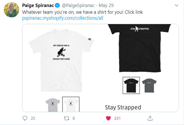 ...nữ golfer tận dụng cơ hội này để bán áo. 