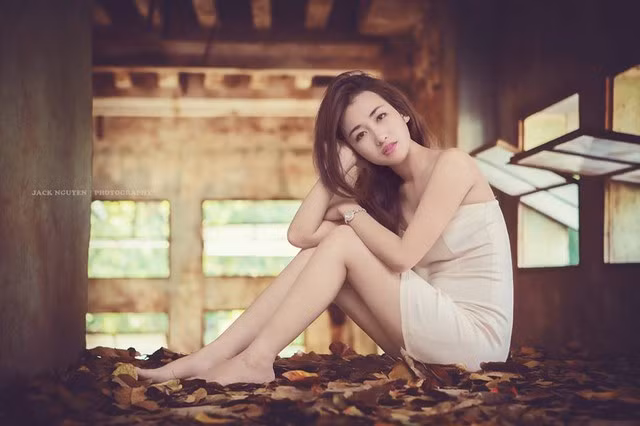 Ngoài thời gian đi diễn, Trang Moon liên tục nhận được lời mời chụp ảnh.